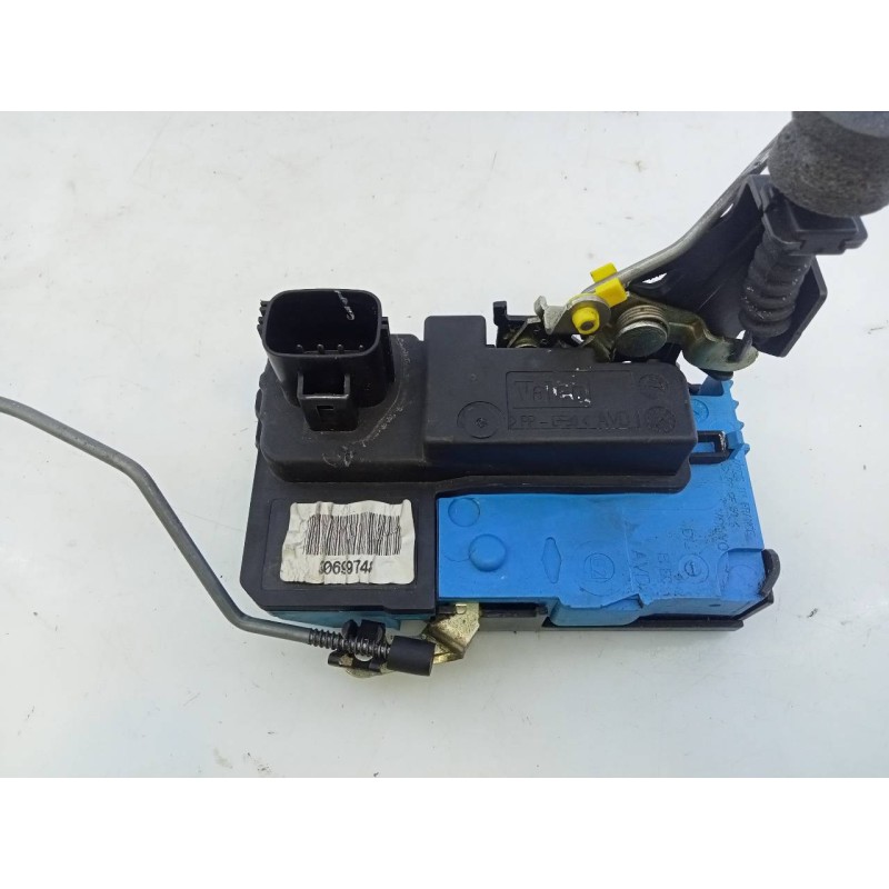 Recambio de cerradura puerta delantera derecha para volvo s60 berlina d5 momentum (136kw) (2004) referencia OEM IAM 30699748  E1