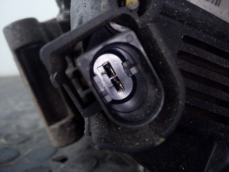 Recambio de alternador para mercedes-benz clase c (w204) lim. c 220 cdi blueefficiency (204.002) referencia OEM IAM A0009060401 