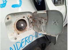 Recambio de tapa exterior combustible para dacia sandero stepway ambiance referencia OEM IAM    2