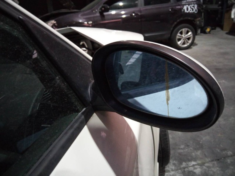 Recambio de retrovisor derecho electrico para bmw serie 1 berlina (e81/e87) 120d referencia OEM IAM   