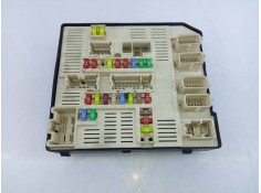 CAJA RELES / FUSIBLES 284B68372R E2-A1-39-7