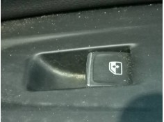 MANDO ELEVALUNAS DELANTERO DERECHO 