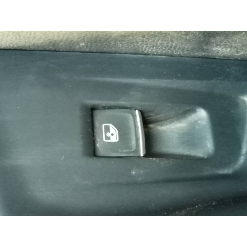 Recambio de mando elevalunas trasero izquierdo para volkswagen touareg r-line 4 motion referencia OEM IAM   
