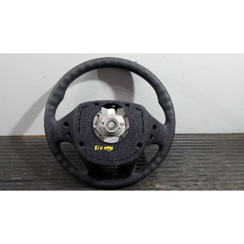 Recambio de volante para kia rio referencia OEM IAM 1205290087  E2-B5-24-2