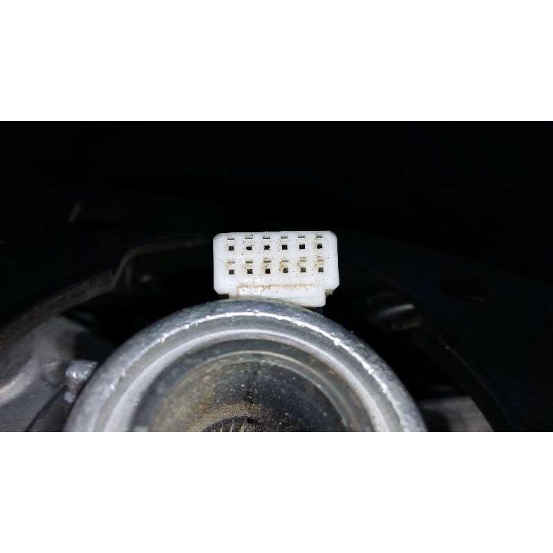 Recambio de volante para kia rio referencia OEM IAM 1205290087  E2-B5-24-2