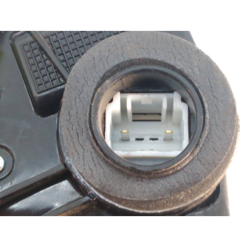 Recambio de cerradura puerta delantera derecha para toyota auris active referencia OEM IAM   E2-B4-40-2