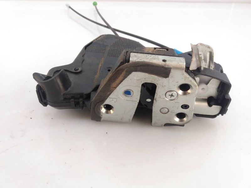 Recambio de cerradura puerta delantera derecha para toyota auris active referencia OEM IAM   E2-B4-40-2