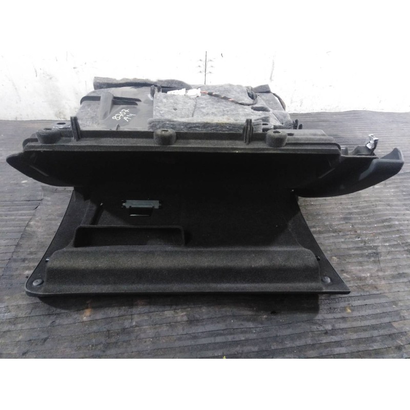 Recambio de guantera para audi a4 ber. (b8) básico referencia OEM IAM 8K0971679A  P2-A2-17