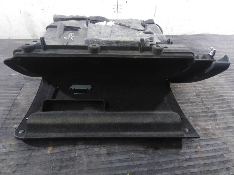 Recambio de guantera para audi a4 ber. (b8) básico referencia OEM IAM 8K0971679A  P2-A2-17