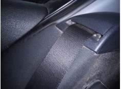 CINTURON SEGURIDAD TRASERO DERECHO 