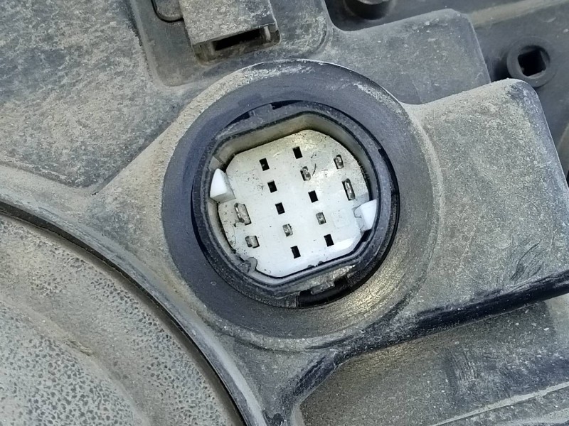 Recambio de faro izquierdo para fiat linea (110) emotion referencia OEM IAM 51776318  E2-B2-60-1