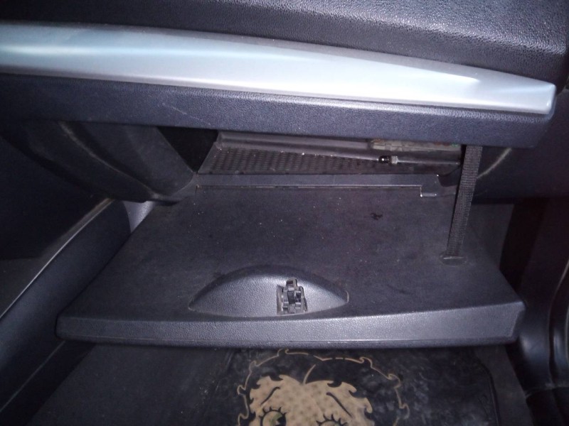 Recambio de guantera para bmw serie 1 berlina (e81/e87) 120d referencia OEM IAM   