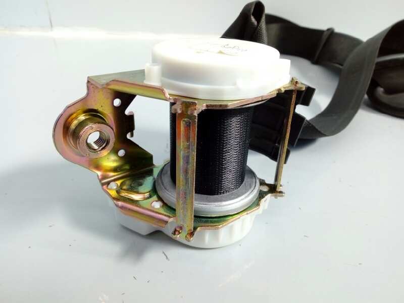 Recambio de cinturon seguridad delantero derecho para bmw serie 1 berlina (e81/e87) 120d referencia OEM IAM   E1-A3-19-1