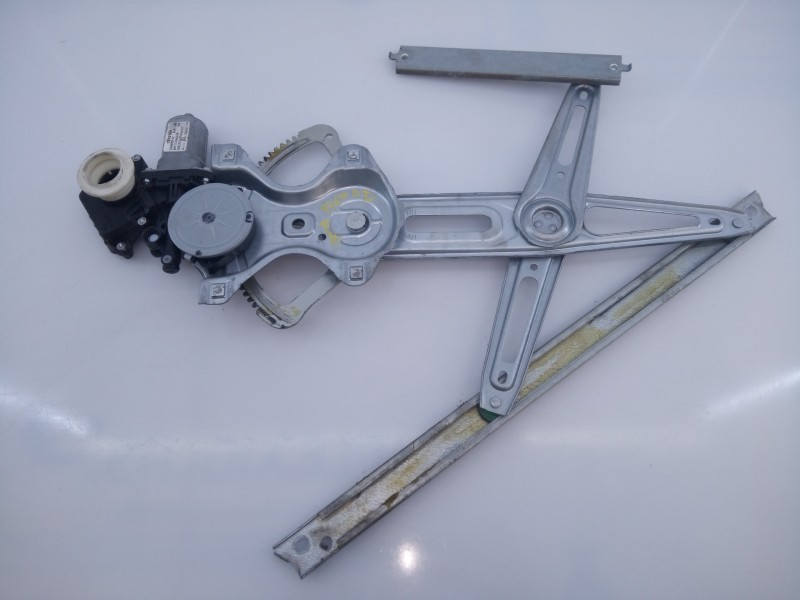 Recambio de elevalunas delantero derecho para toyota auris active referencia OEM IAM 8570102010  E2-B4-15-1