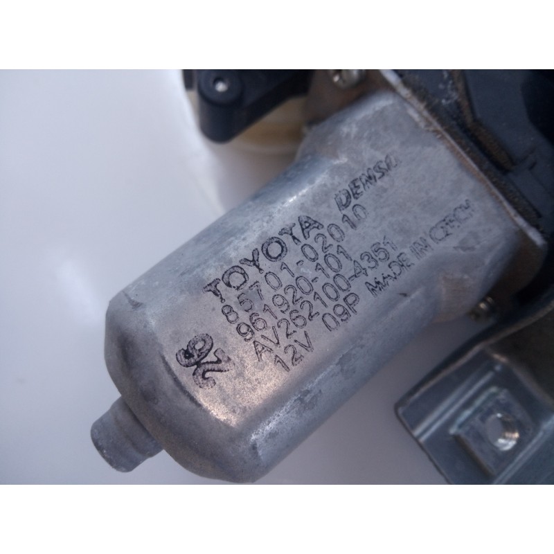 Recambio de elevalunas delantero derecho para toyota auris active referencia OEM IAM 8570102010  E2-B4-15-1