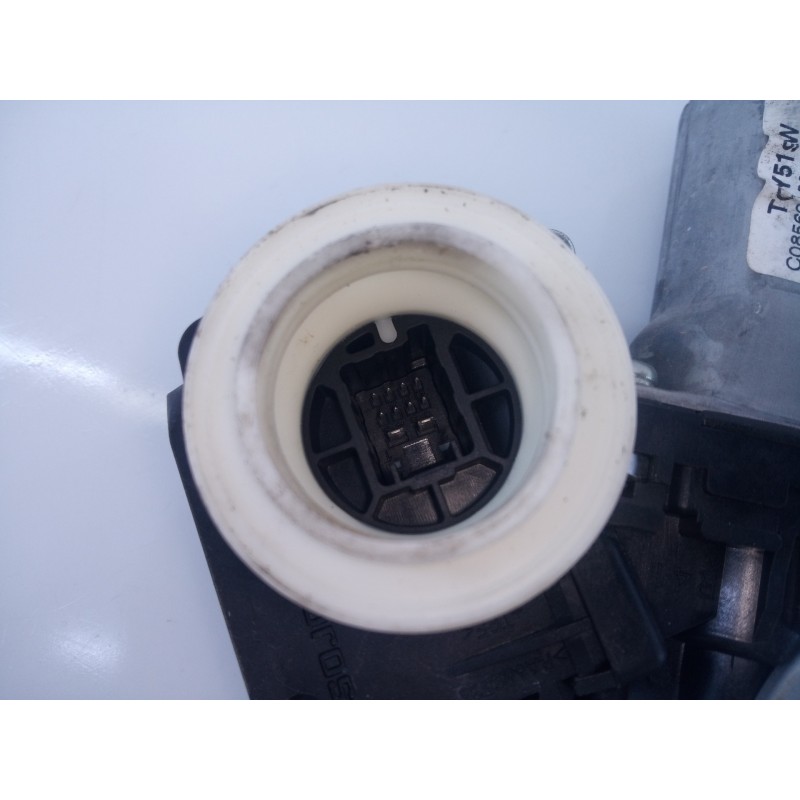 Recambio de elevalunas delantero derecho para toyota auris active referencia OEM IAM 8570102010  E2-B4-15-1