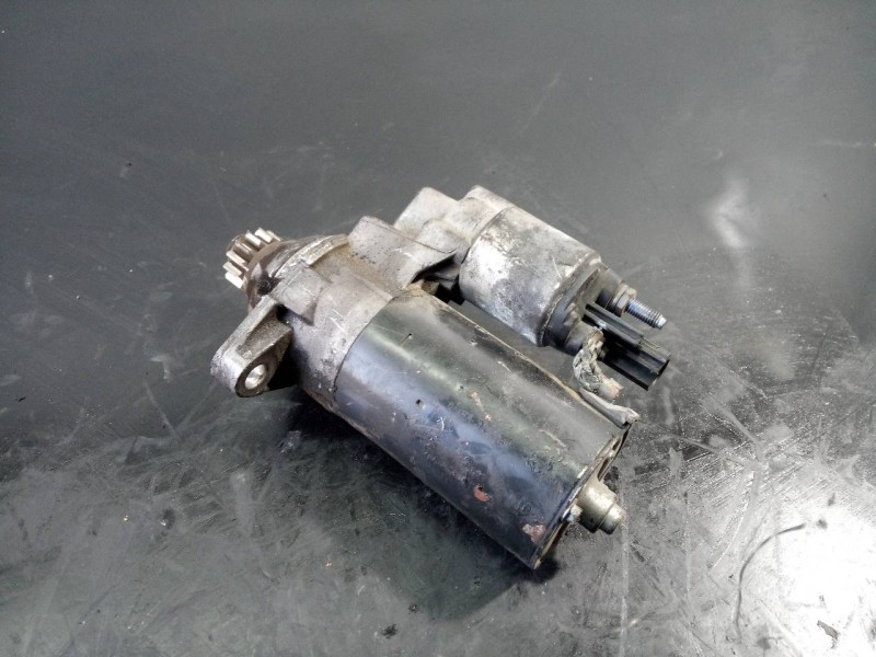 Recambio de motor arranque para audi a1 (8x) ambition referencia OEM IAM 20110422  P3-A10-22-2
