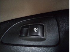 MANDO ELEVALUNAS TRASERO DERECHO 