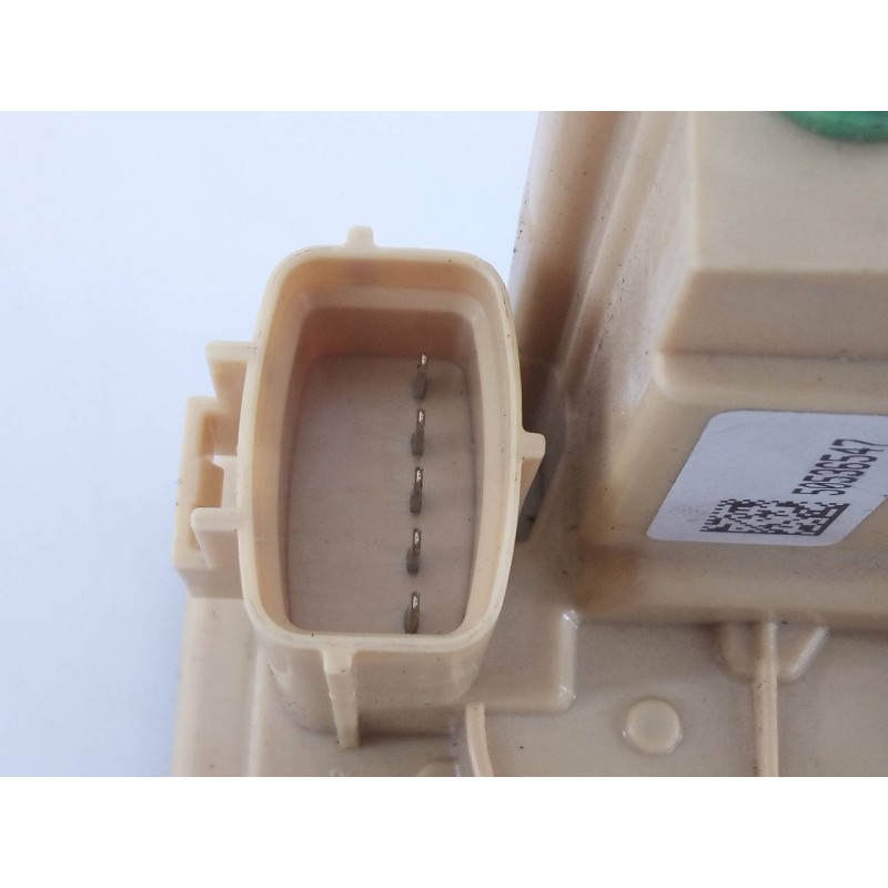 Recambio de cerradura puerta trasera derecha para alfa romeo stelvio (630) executive 4wd referencia OEM IAM 50536547  E2-B2-50-1