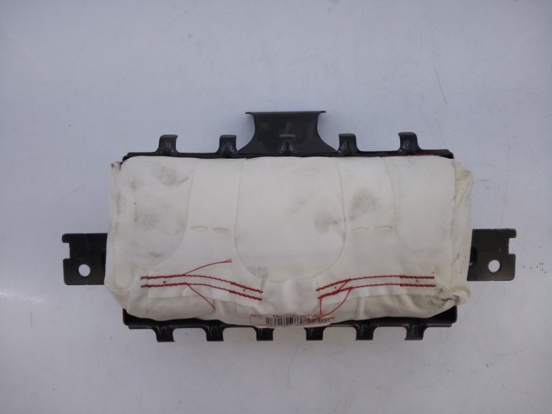 Recambio de airbag delantero derecho para kia cee´d drive referencia OEM IAM 84530A2000 A284591010 E2-B5-39-2