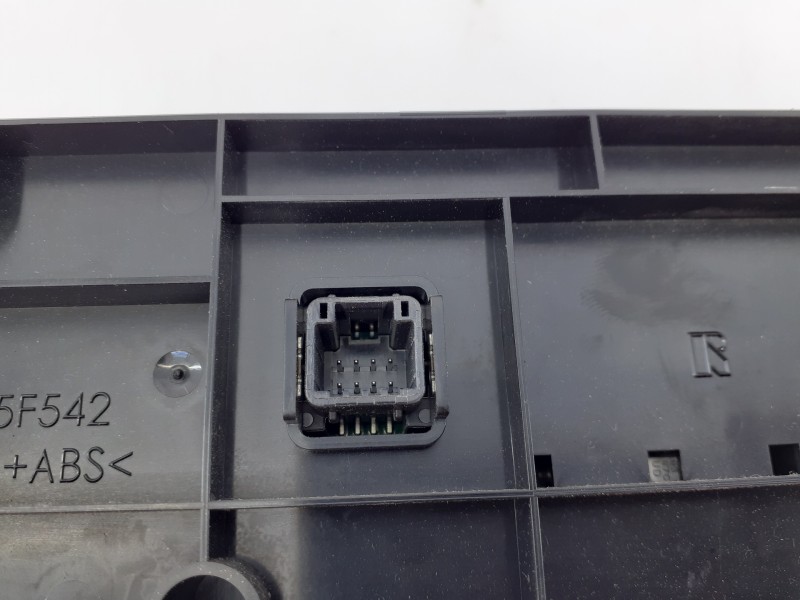 Recambio de mando climatizador para toyota auris active referencia OEM IAM 5590002380  E3-B2-18-2