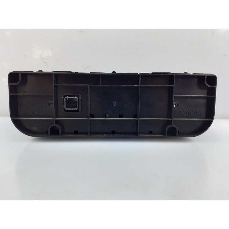 Recambio de mando climatizador para toyota auris active referencia OEM IAM 5590002380  E3-B2-18-2