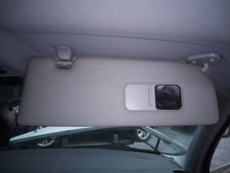 Recambio de parasol derecho para bmw serie 1 berlina (e81/e87) 120d referencia OEM IAM   