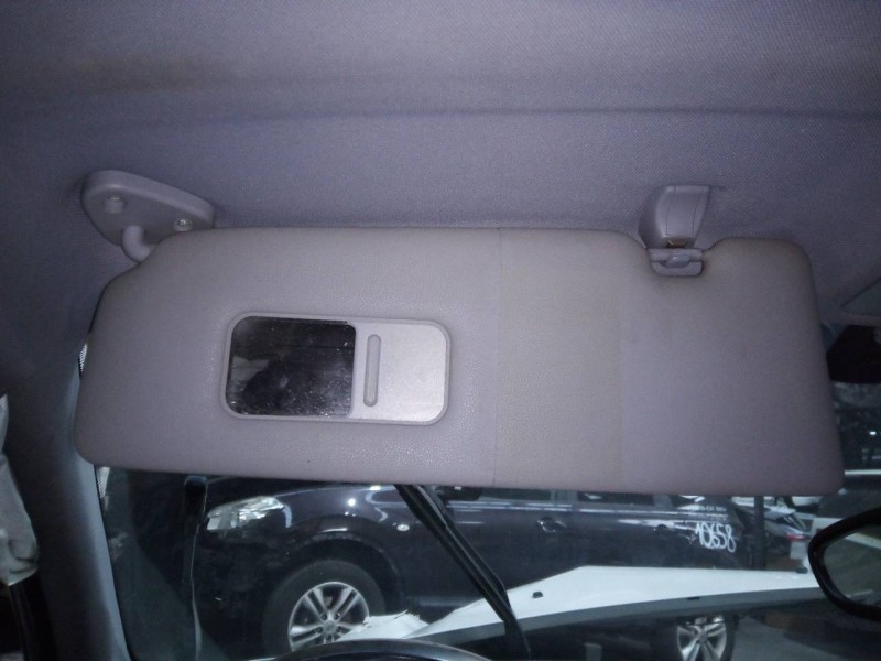 Recambio de parasol izquierdo para bmw serie 1 berlina (e81/e87) 120d referencia OEM IAM   