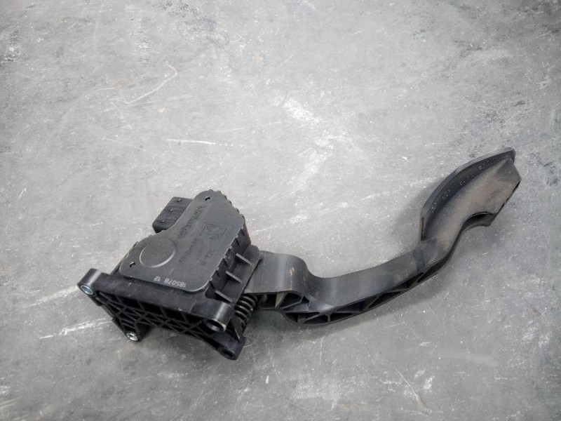 Recambio de pedal acelerador para fiat linea (110) emotion referencia OEM IAM 55702020 18507B 