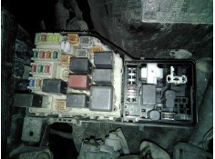 CAJA RELES / FUSIBLES 8272142040 