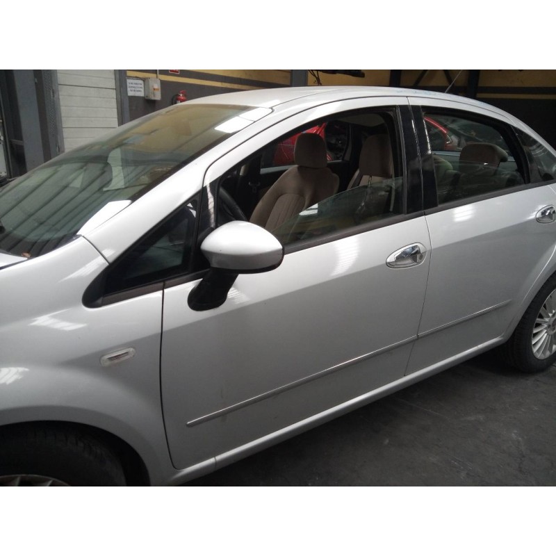 Recambio de puerta delantera izquierda para fiat linea (110) emotion referencia OEM IAM   