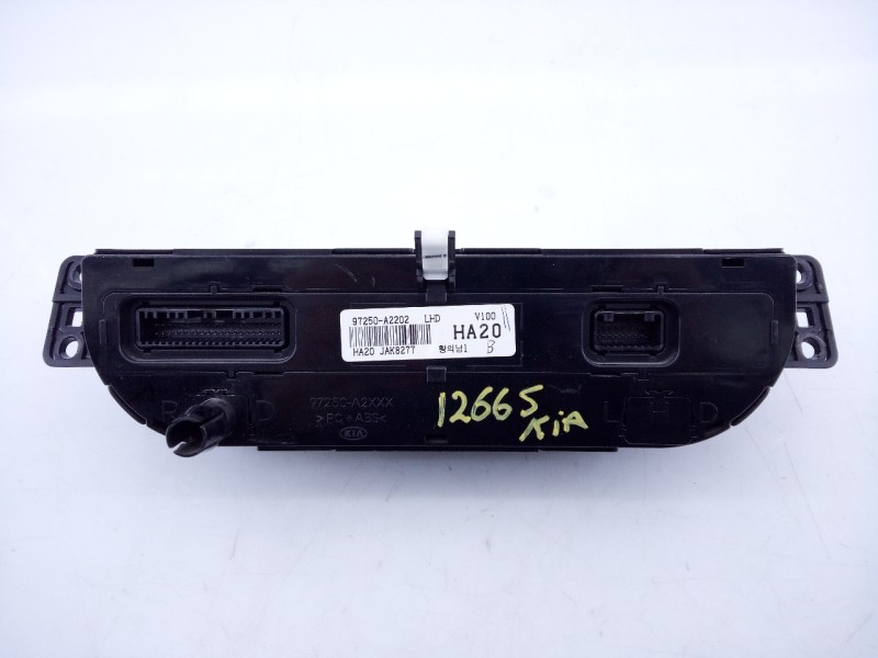 Recambio de mando climatizador para kia cee´d drive referencia OEM IAM 97250A2202  E3-A3-31-1