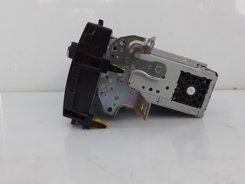 Recambio de sistema navegacion gps para toyota auris active referencia OEM IAM FA081155 10R030232 E3-B2-19-1