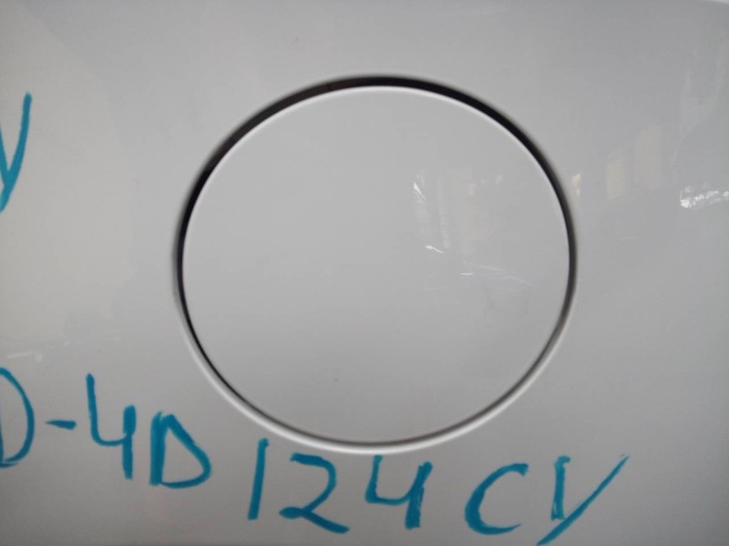 Recambio de tapa exterior combustible para toyota auris active referencia OEM IAM   