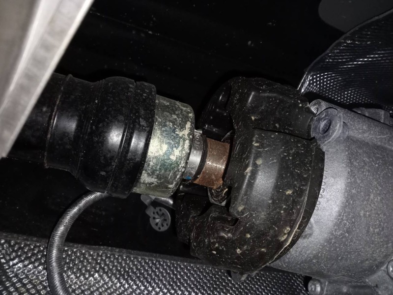 Recambio de transmision central para volkswagen touareg r-line 4 motion referencia OEM IAM 4M0521101CT  