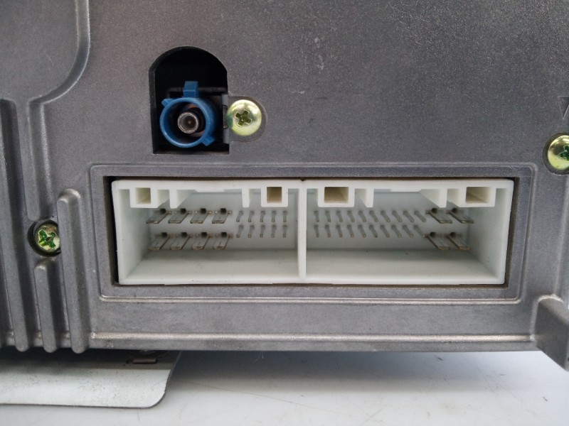 Recambio de sistema navegacion gps para kia cee´d drive referencia OEM IAM 96560A2100WK  E3-A3-29-4