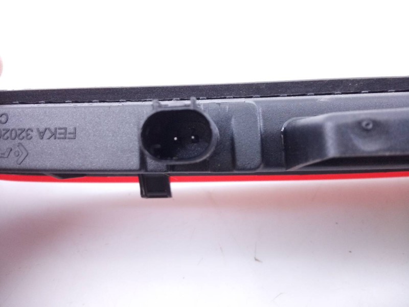 Recambio de luz central de freno para alfa romeo stelvio (630) executive 4wd referencia OEM IAM 3202001433 50541381 E3-A4-18-2