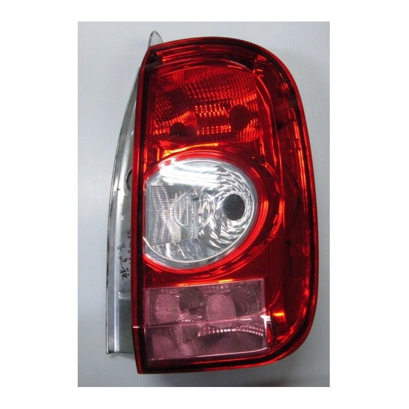 Recambio de piloto trasero derecho para dacia duster referencia OEM IAM 103F08550770 NUEVO T2-1-B7-1