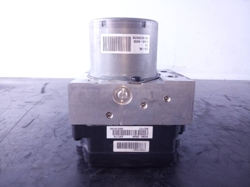 Recambio de abs para kia cee´d drive referencia OEM IAM 58920A2210 6158945200 P3-B9-19-1