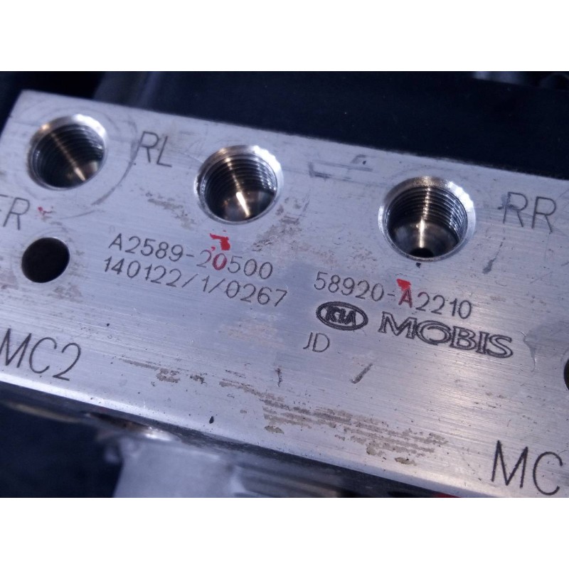 Recambio de abs para kia cee´d drive referencia OEM IAM 58920A2210 6158945200 P3-B9-19-1