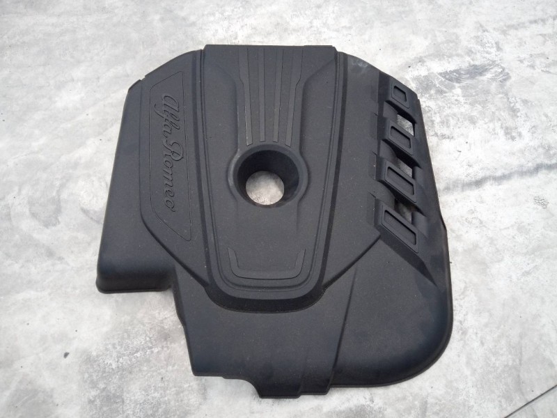 Recambio de tapa motor para alfa romeo stelvio (630) executive 4wd referencia OEM IAM   