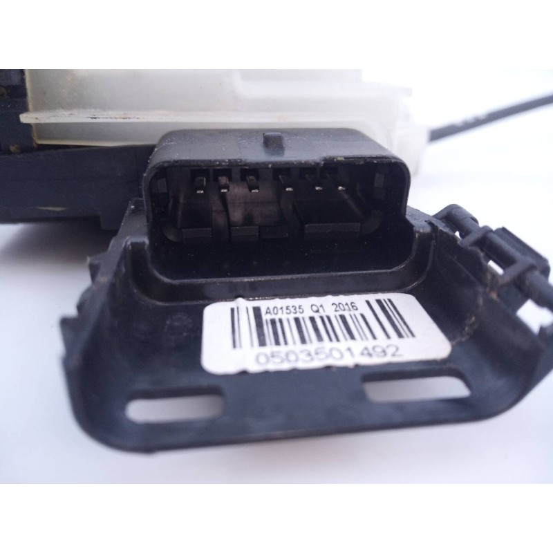 Recambio de cerradura puerta delantera derecha para peugeot 5008 allure referencia OEM IAM   E1-A4-4-2