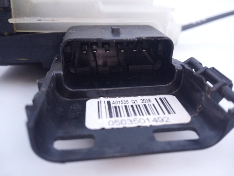 Recambio de cerradura puerta delantera derecha para peugeot 5008 allure referencia OEM IAM   E1-A4-4-2