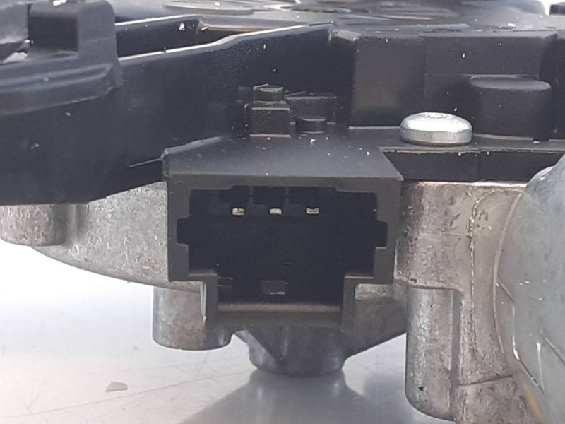 Recambio de motor limpia trasero para peugeot 308 active referencia OEM IAM 9819523180 0390205010 E1-A4-19-2