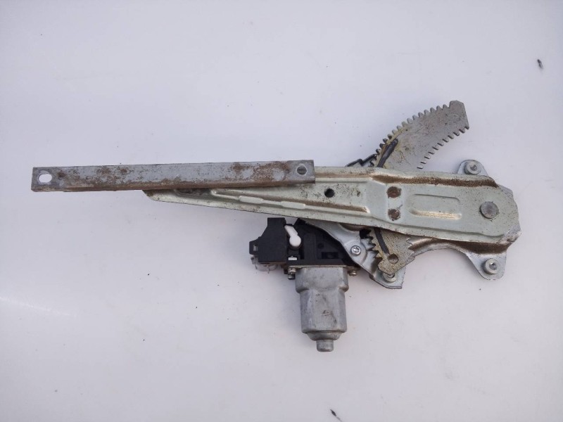 Recambio de elevalunas trasero izquierdo para nissan juke (f15) acenta referencia OEM IAM 720782730CV01B  E2-A4-61-2