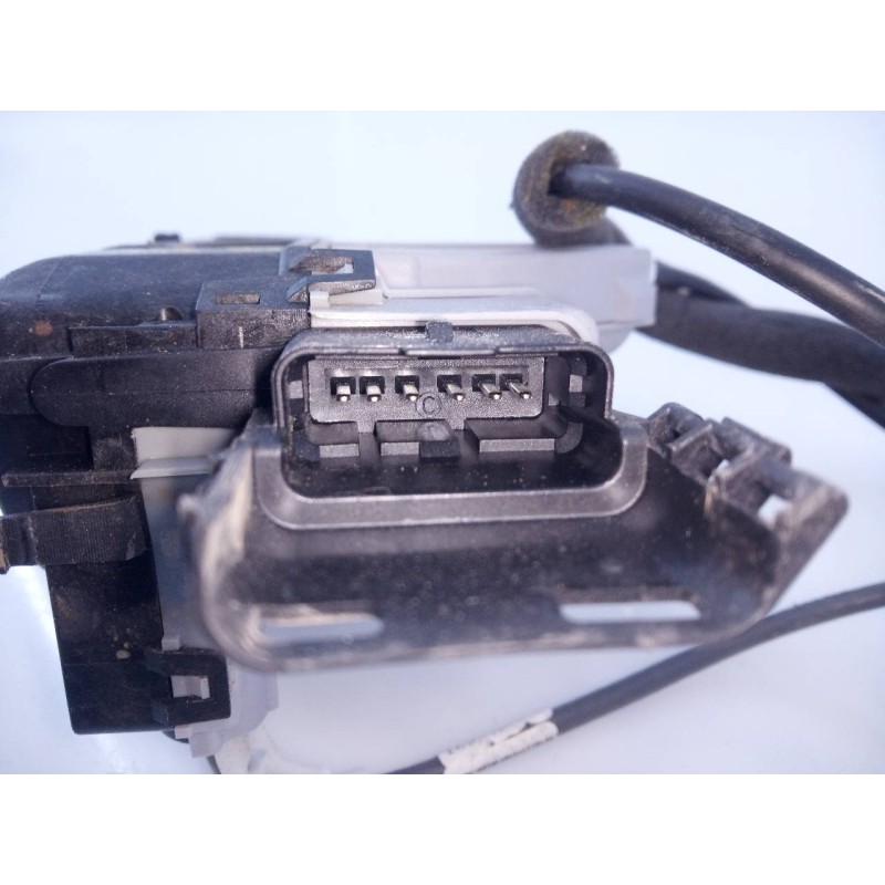 Recambio de cerradura puerta trasera izquierda para peugeot 5008 allure referencia OEM IAM   E1-A4-4-2