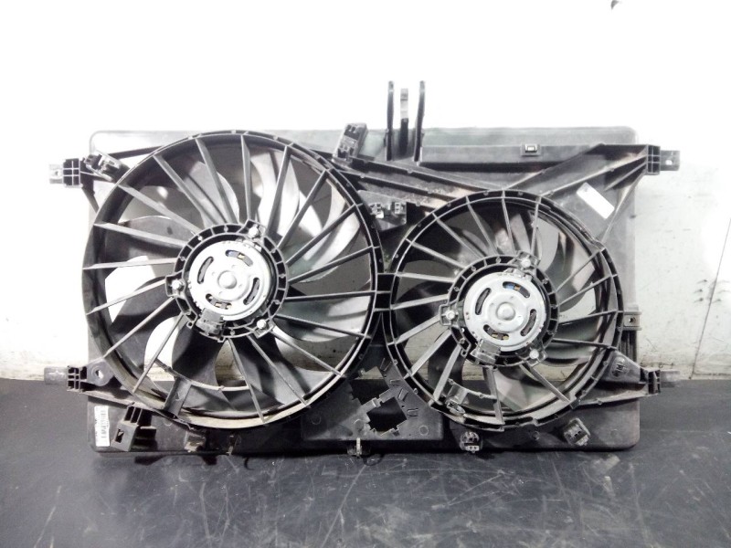 Recambio de electroventilador para nissan nv 400 l2h2 3,5t doka comfort referencia OEM IAM 502259200  P2-B9-12