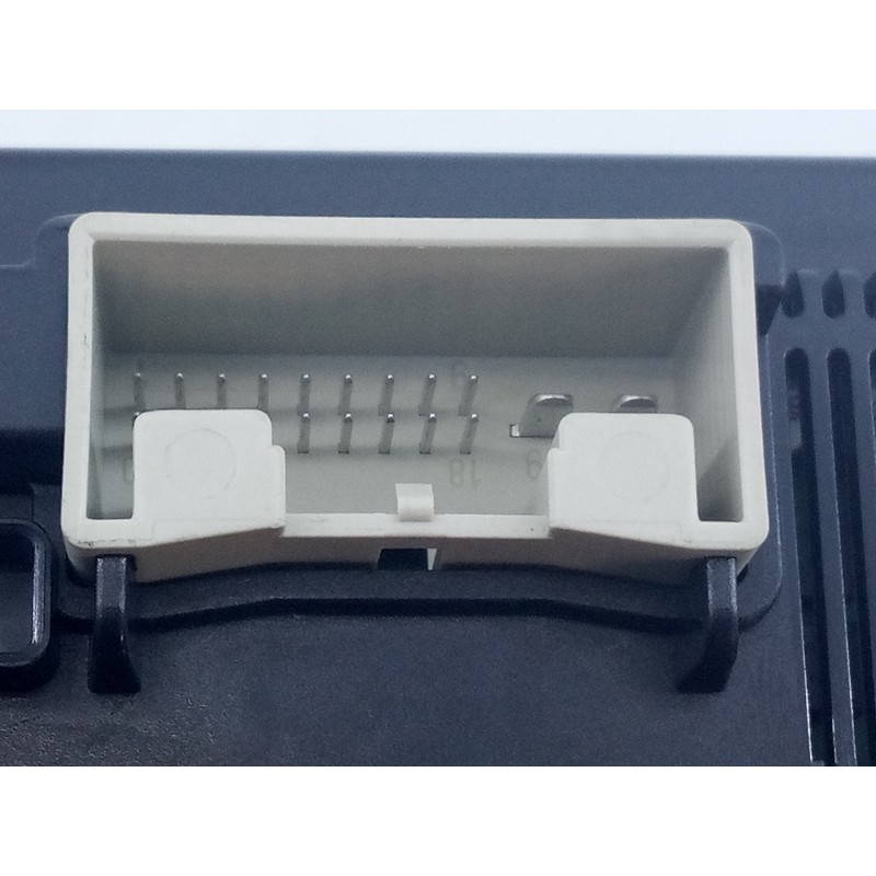 Recambio de mando climatizador para skoda octavia berlina (1z3) executive referencia OEM IAM 3T0907044AR 5HB00974944 E2-A1-23-7