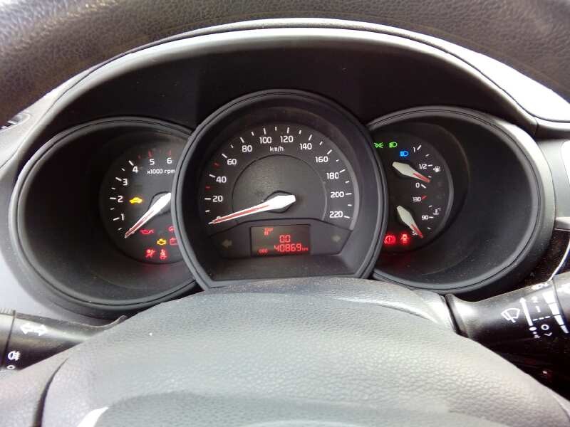 Recambio de cuadro instrumentos para kia rio concept referencia OEM IAM 940231W860  E2-B5-60-2