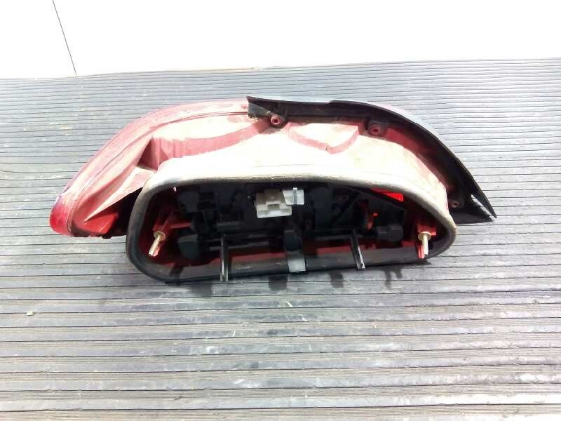 Recambio de piloto trasero derecho para peugeot 406 berlina (s1/s2) referencia OEM IAM 9630364777  E1-A4-26-1